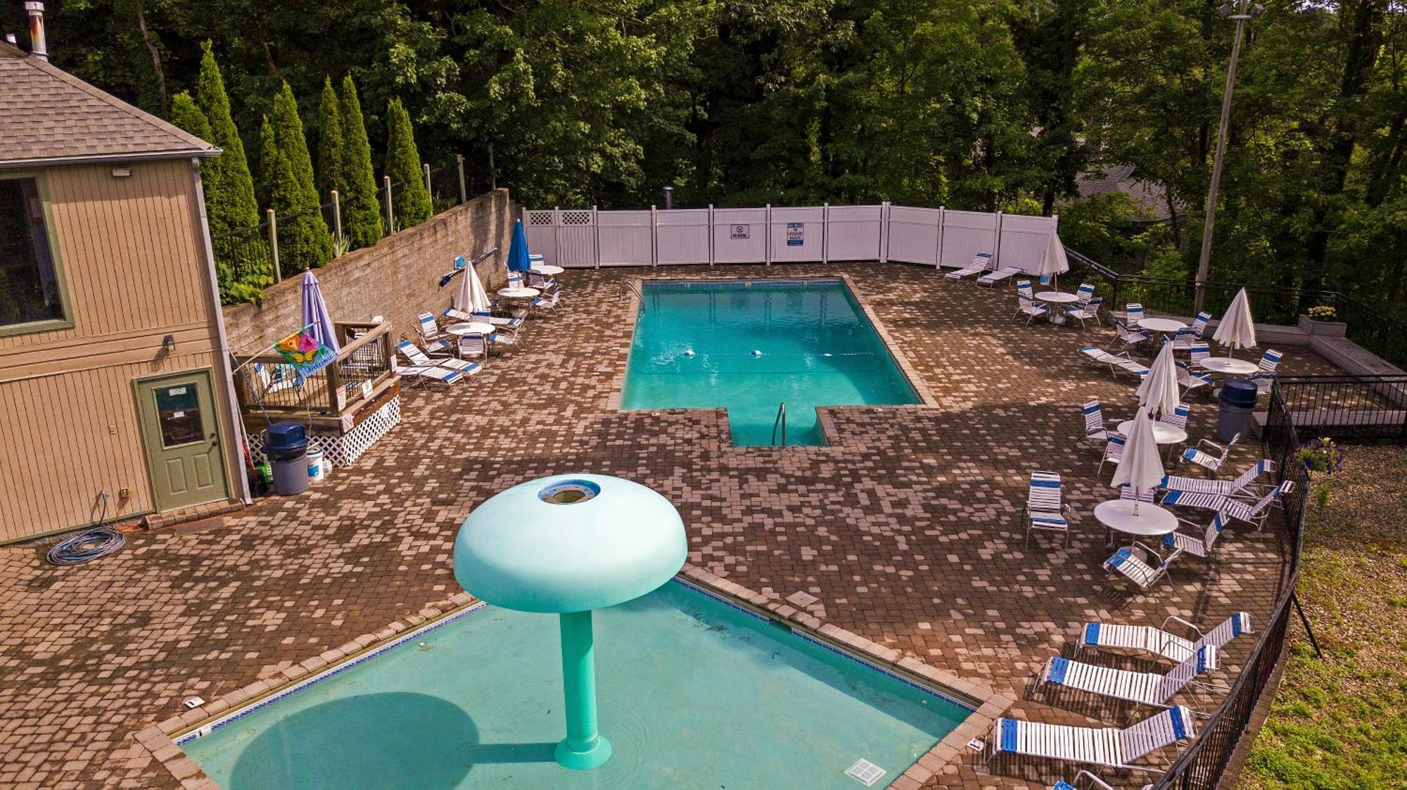 Three Bears Den, Hot Tub, Pool Table, Pool Access, 1089 Free Tickets Each Paid Day, Dollywood Inclu Gatlinburg Quarto foto